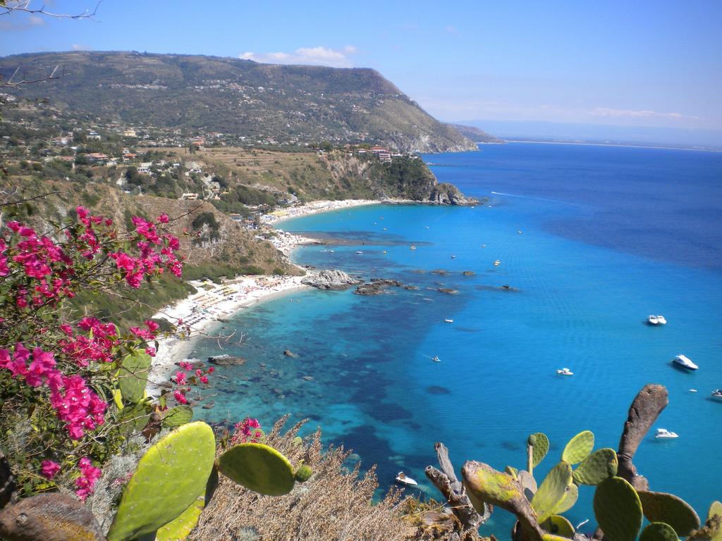 Le Case Del Carmine Con Giardino E Parcheggio A Tropea Exterior photo